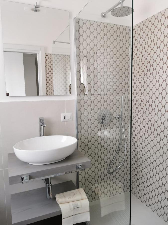 Dimora Nalu Apartment Bari Exterior foto