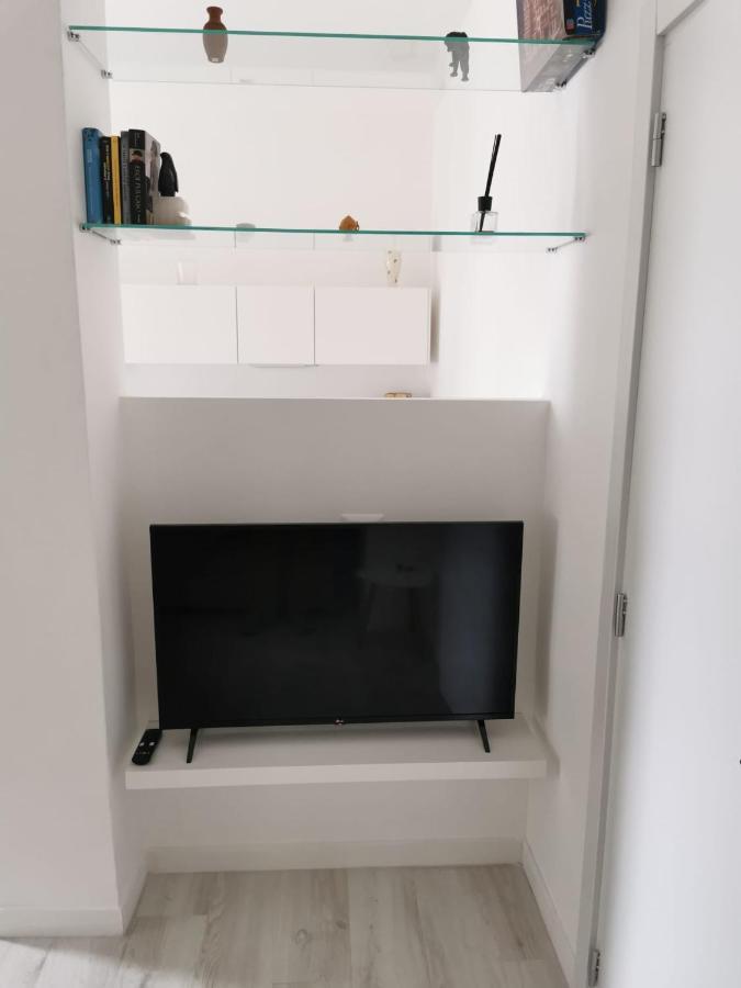 Dimora Nalu Apartment Bari Exterior foto